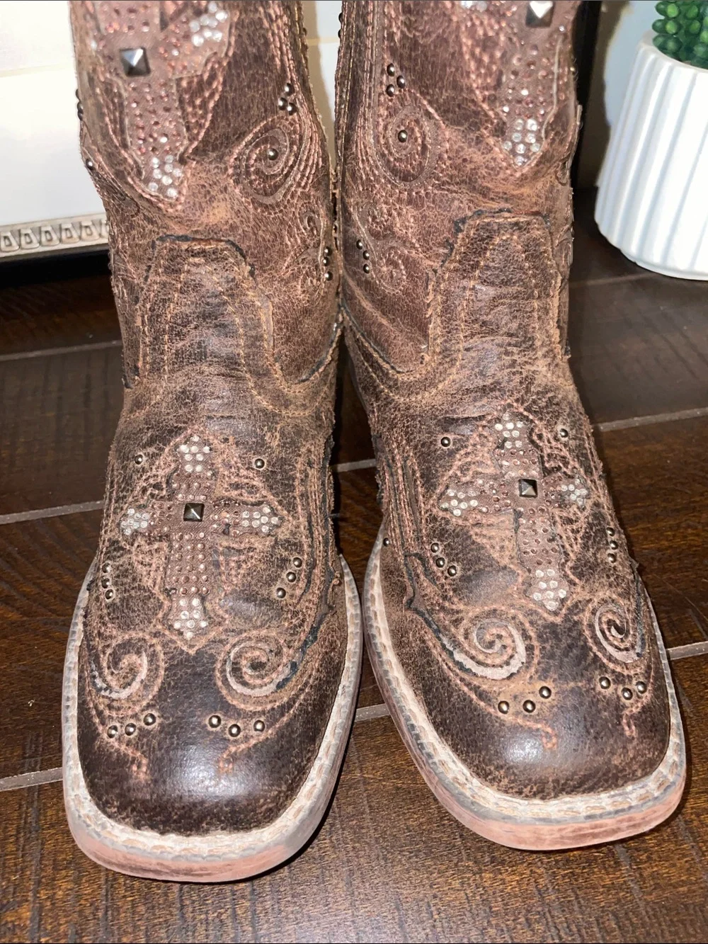 Roper Girls Faith Crystal Cross Western Boots with Stud Accents Size 2 Like New